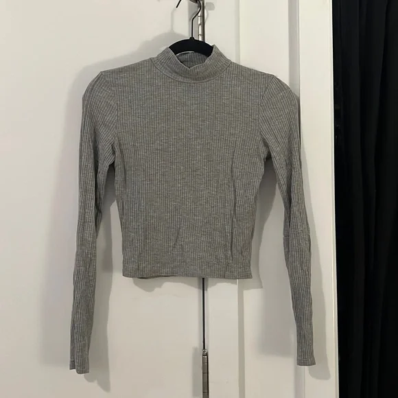 Forever 21 Tops Forever Grey Ribbed Long Sleeve Thin